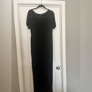 Black Maxi Dress - size XL